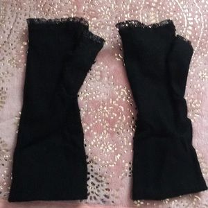 Light knit fingerless gloves